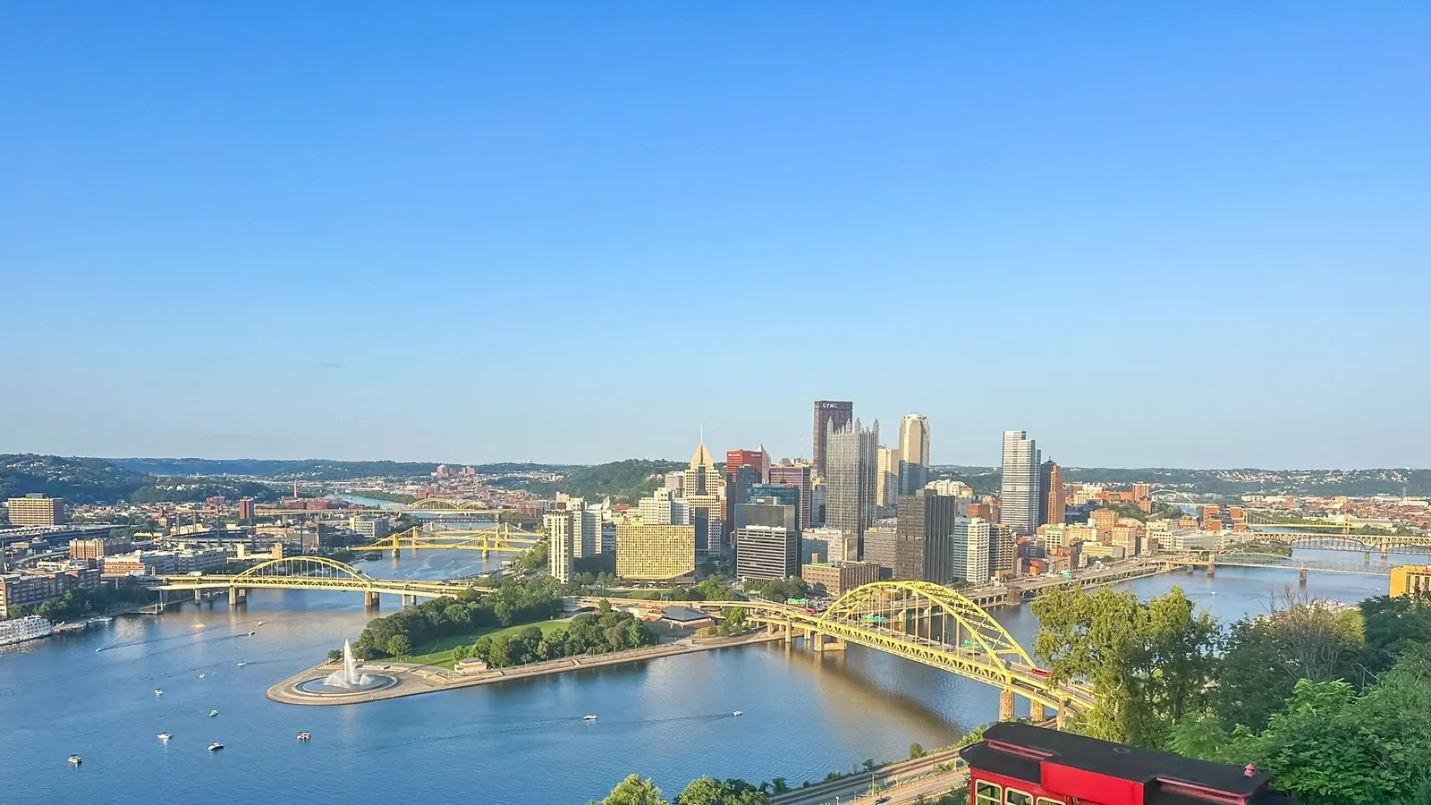 Pittsburgh and the Point in summer